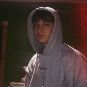 Meet your Posher, Christopher